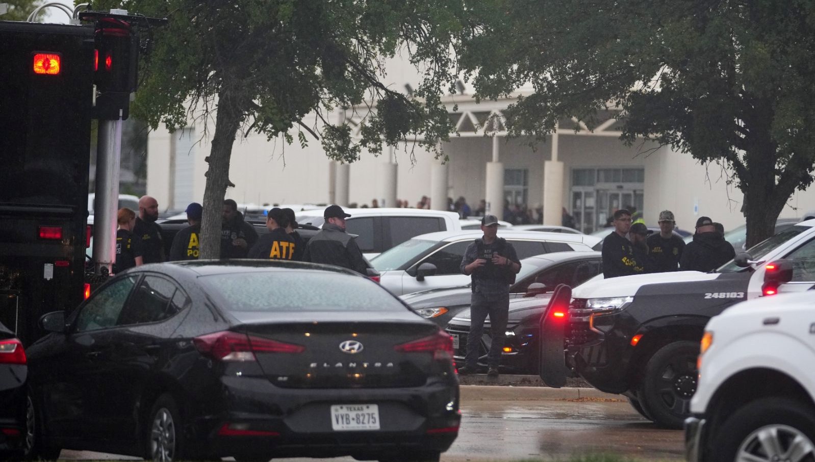 abdde gocmenlik burosuna saldiri 1 olu 2 yarali GnVeWDpn