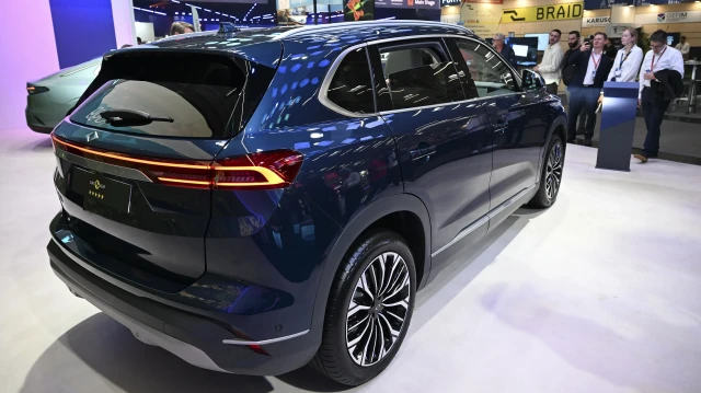 toggun siradaki modeli ne olacak b sinifi otomobil yolda bAQWmGSw