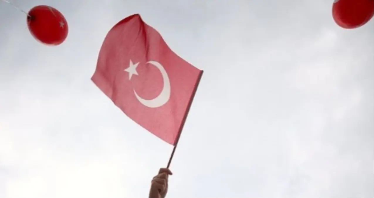 28 ekim yarim gun tatil mi 29 ekim hangi gune denk geliyor kac gun tatil yapilacak WXYlFqAe.jpg