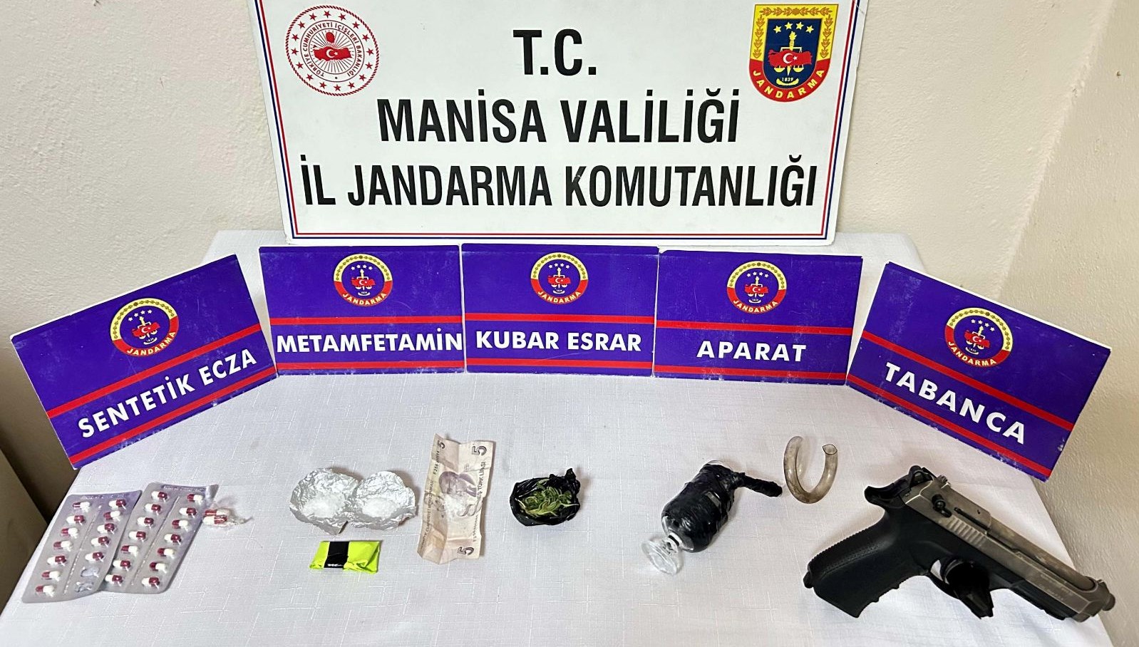 manisada uyusturucu operasyonu iki tutuklama Yb6lUtCp