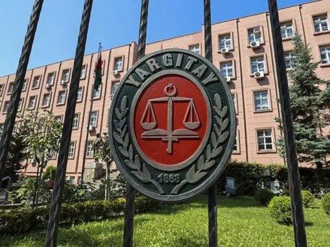 Yargitaydan emsal karar isyerinde kufur ve hakaret tazminati yakti eY22syXf